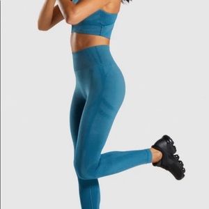 Gymshark Geo teal set